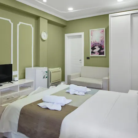 18 Center 酒店 地拉那