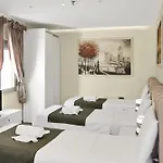 18 Center Hotell 4*