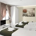 18 Center Hotell