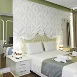 18 Center Hotell 4*