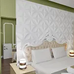18 Center 4* Tirana