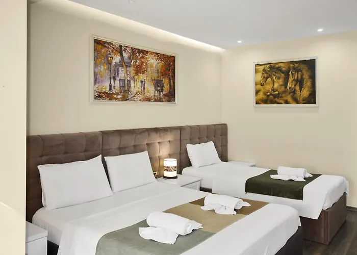 فندق 18 Center تيرانا