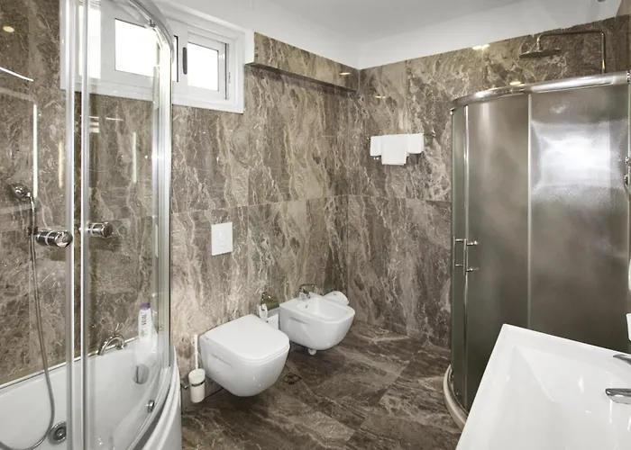 18 Center Hotel Tirana